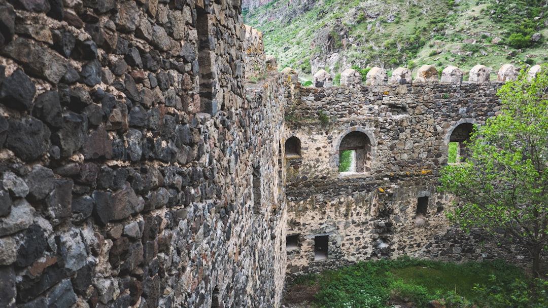 Türkiye’nin Saklı Kaleleri: Keşfedilmeyi Bekleyen Tarihi Hazineler