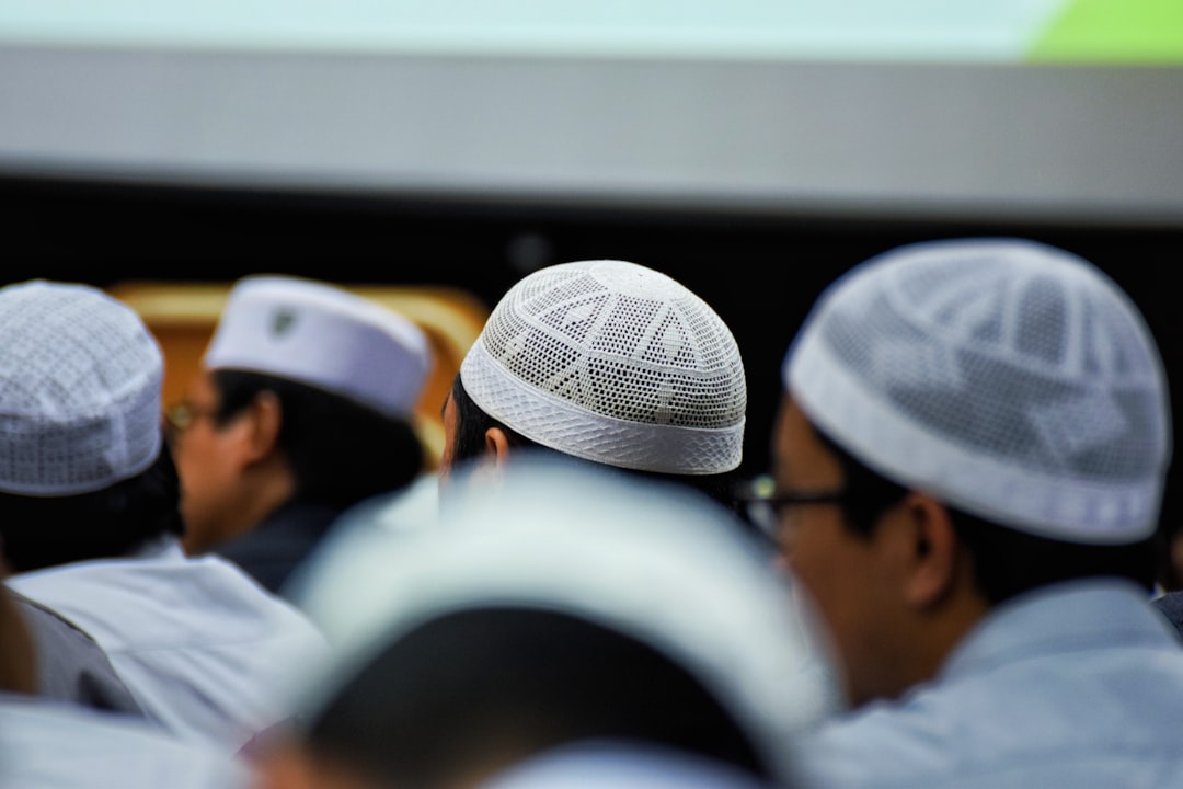 İslam’da Zekat İbadetinin Modern Dünyadaki Uygulamaları ve Toplumsal Etkileri