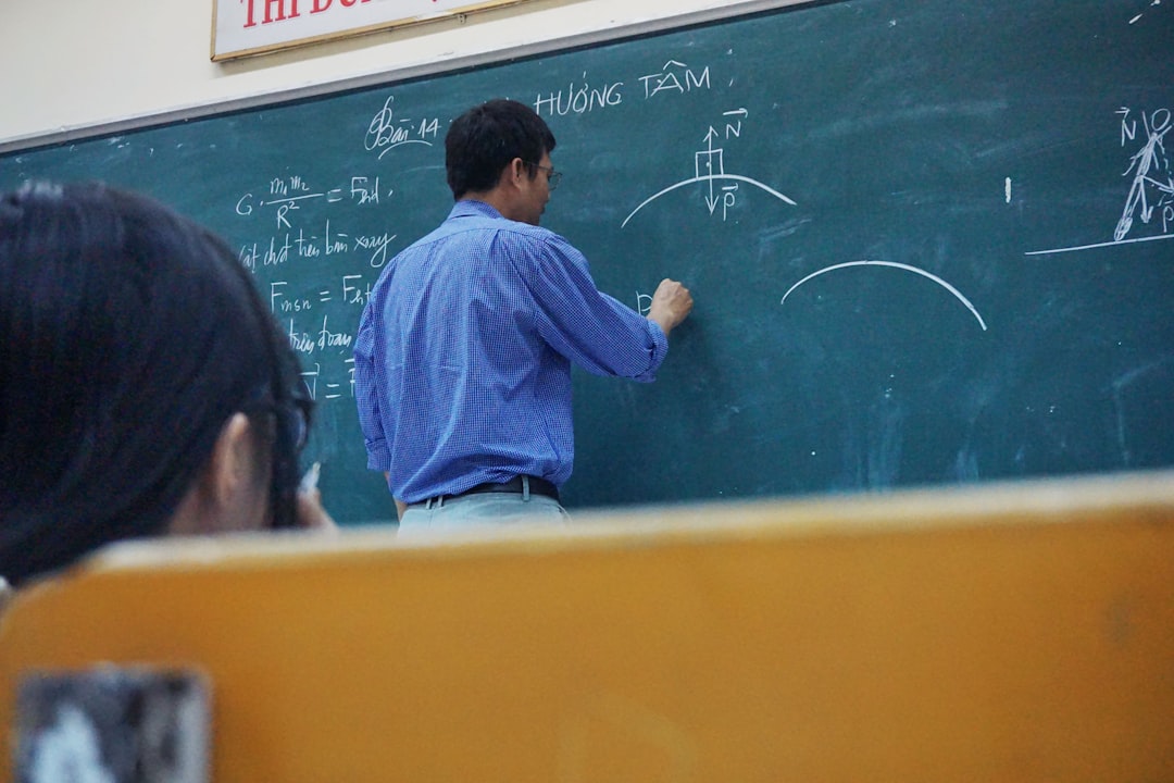 Türk Eğitim Sisteminde Yapay Zeka Desteği ile Bireyselleştirilmiş Öğrenme Yöntemleri