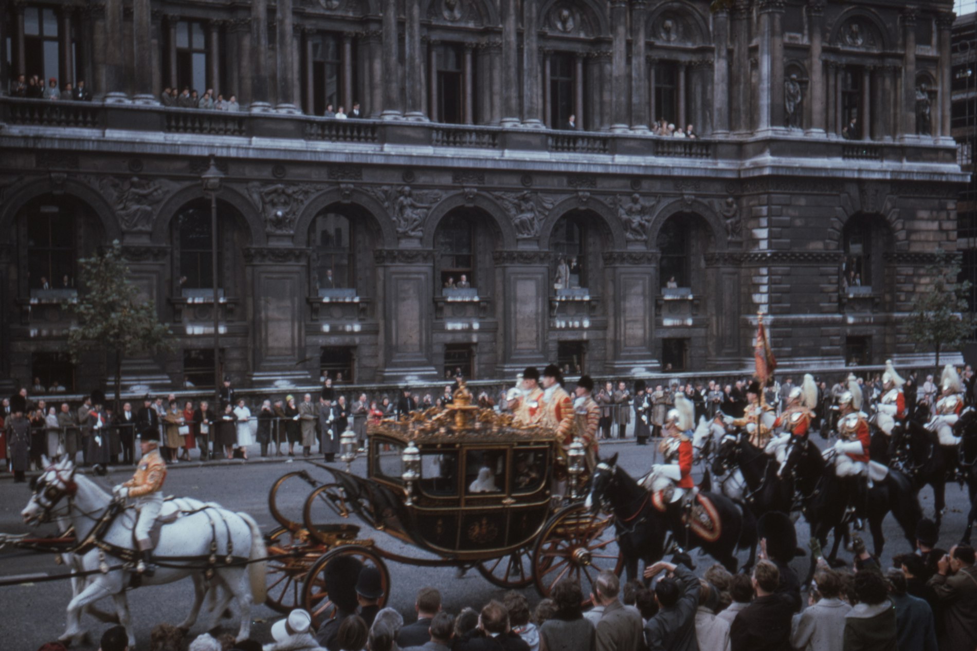 “Unutulmaz Dönüm Noktaları: Dünyayı Değiştiren Tarihi Olaylar ve Etkileri”