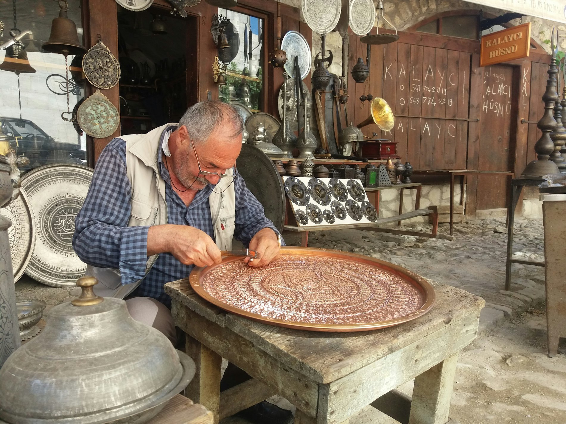 Geleneksel Türk El Sanatlarının Modern Yaşamda Yeniden Yükselişi ve Kültürel Etkileri